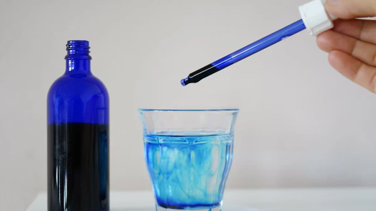 Gambar methylene blue ikan yang diteteskan ke air