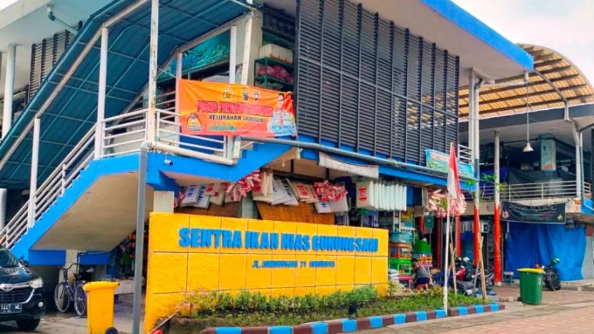 Gambar pasar ikan hias-gunung sari surabaya